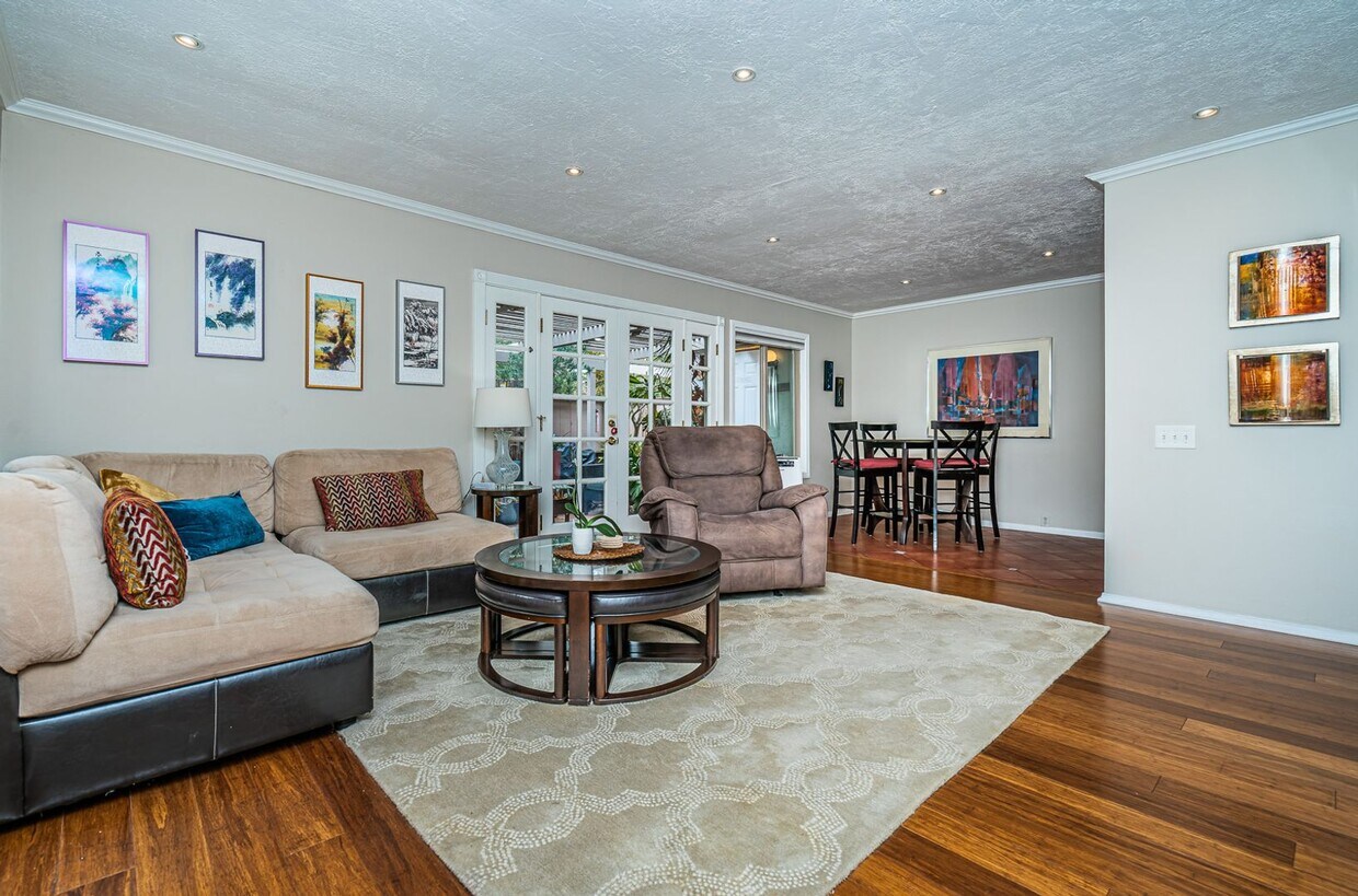 Primary Photo - Serene Escape in this San Diego Extended-S...