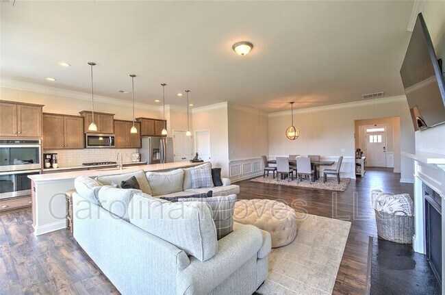 Foto del edificio - 426 Linfield Ct