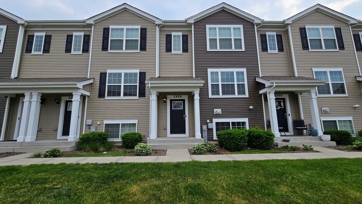 Foto principal - 2484 Alison Ave
