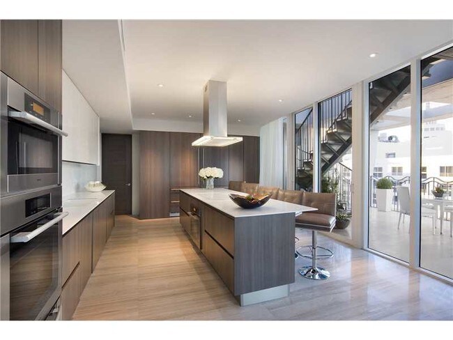 Building Photo - 1500 Ocean Dr