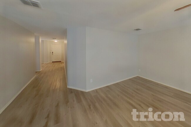 Foto del edificio - 2749 Ingram Cir