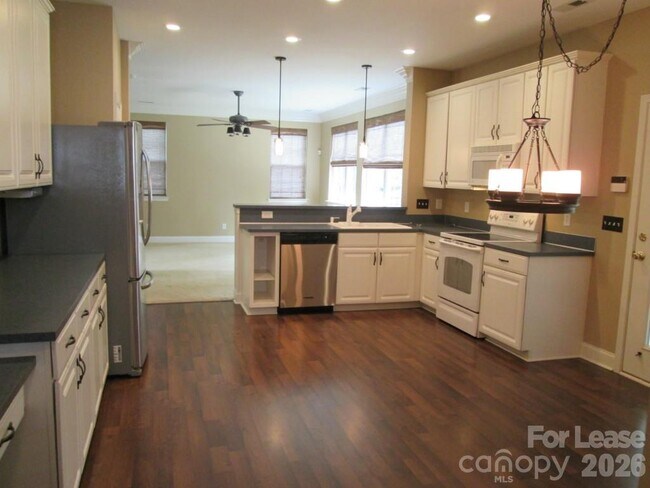 Building Photo - 9513 Wilson Hall Dr