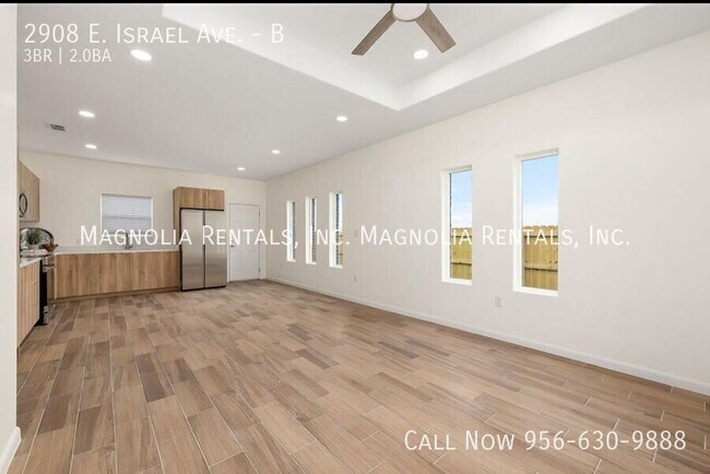 Foto del edificio - 2908 E Israel Ave