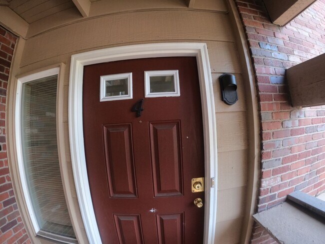 Foto del edificio - Affordable Condo in Martin Acres, No pet rent