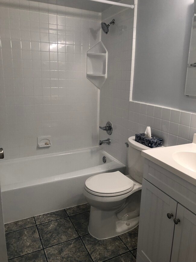 Photo - 575 Thayer Ave Apartment