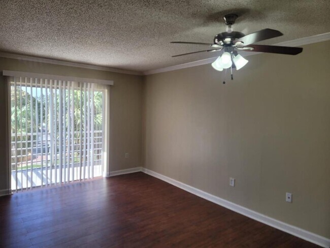 Foto del edificio - 4324 NW 9th Ave