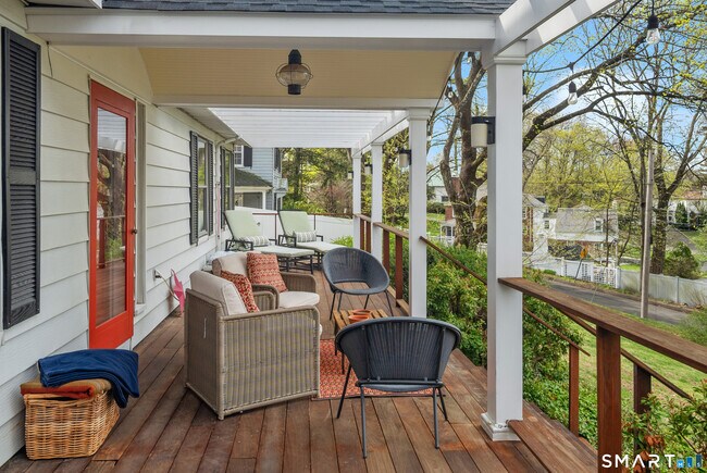 Foto del edificio - 13 Birch St