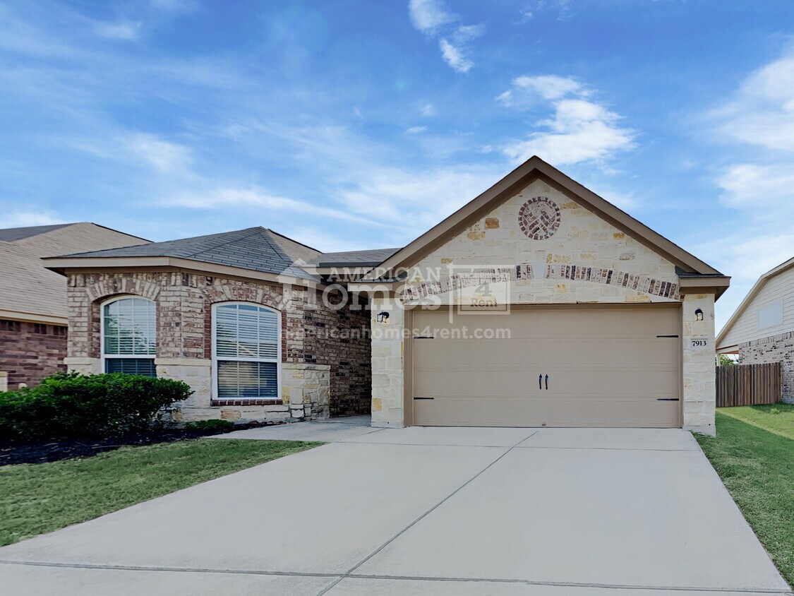 Primary Photo - 7913 Oxbow Way