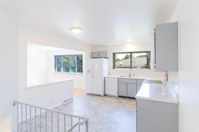 Building Photo - 9724 Brookmere Dr