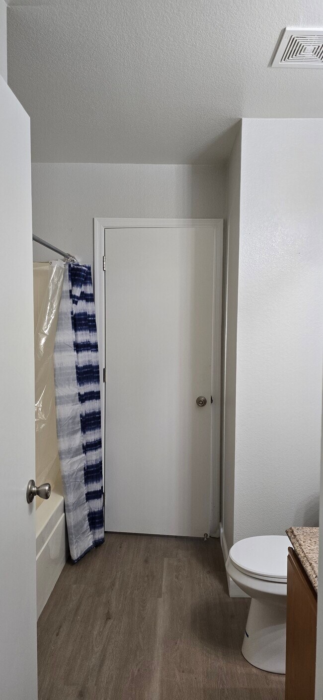 Foto del edificio - 11602 W Charter Oak Rd