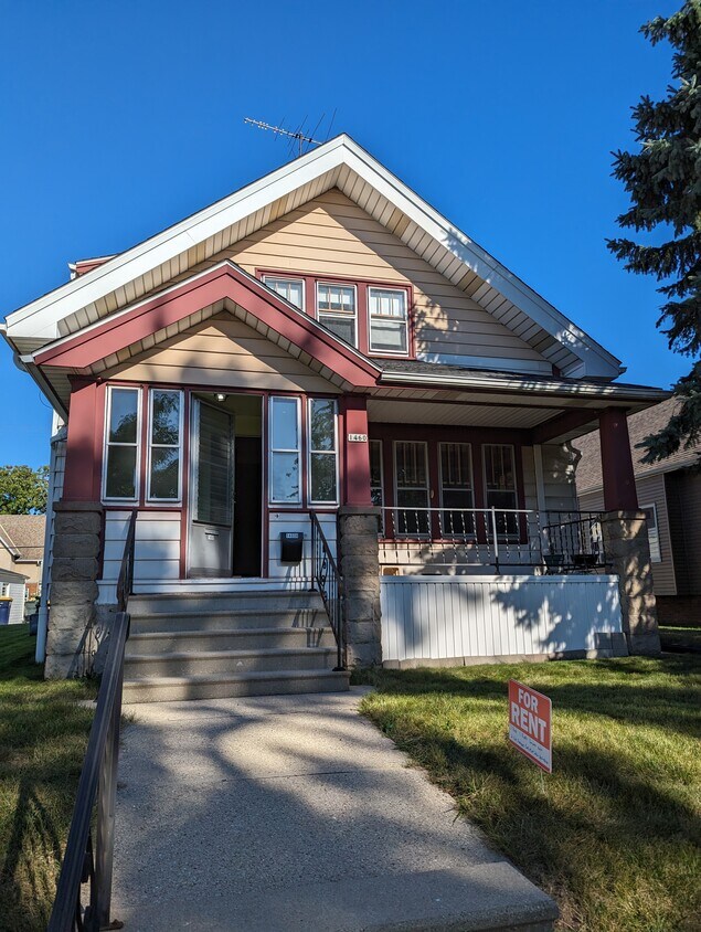 Front - 1460 S 77th St