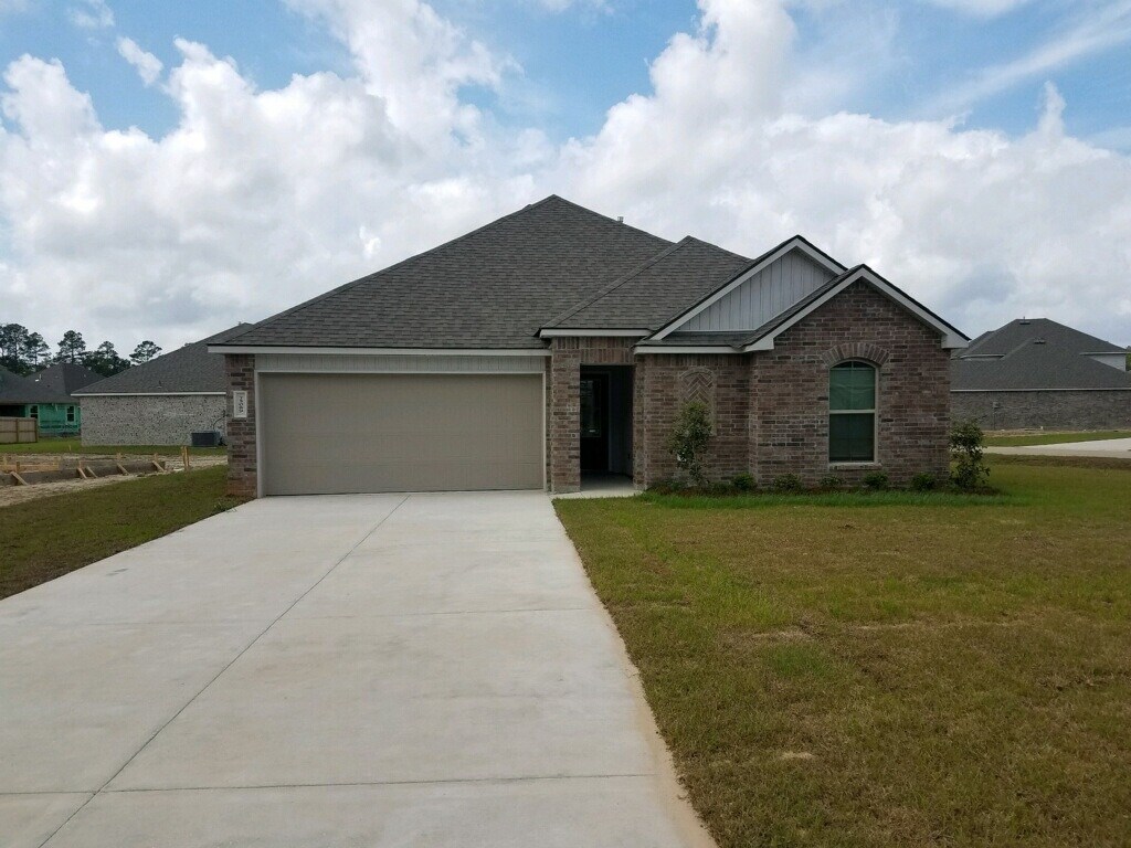 Primary Photo - 75288 Crestview Hills Loop