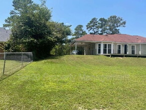 Building Photo - 707 Lee Rd 437