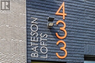 Building Photo - 433 Barton St E