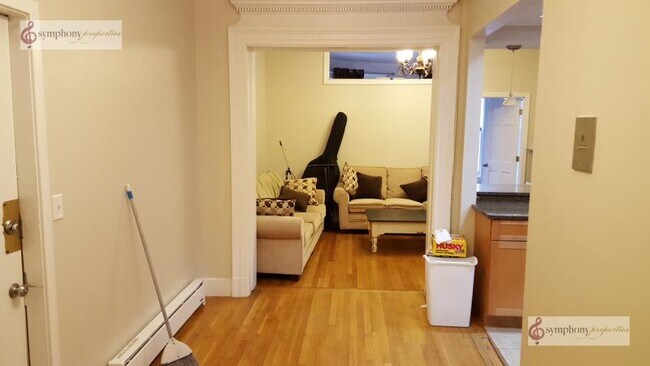 Building Photo - 42 Fenway