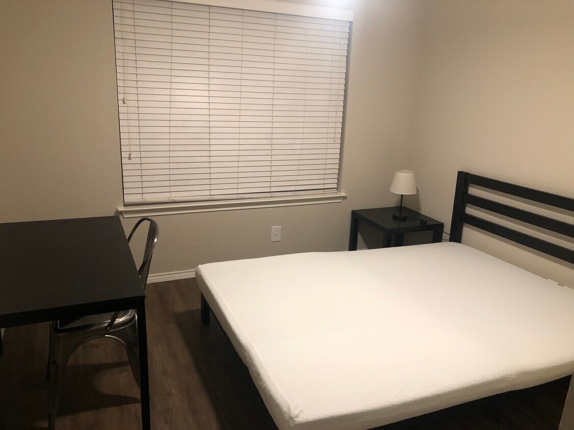 270 Mistletoe Ln, Kyle, TX 78640 House Rental in Kyle, TX