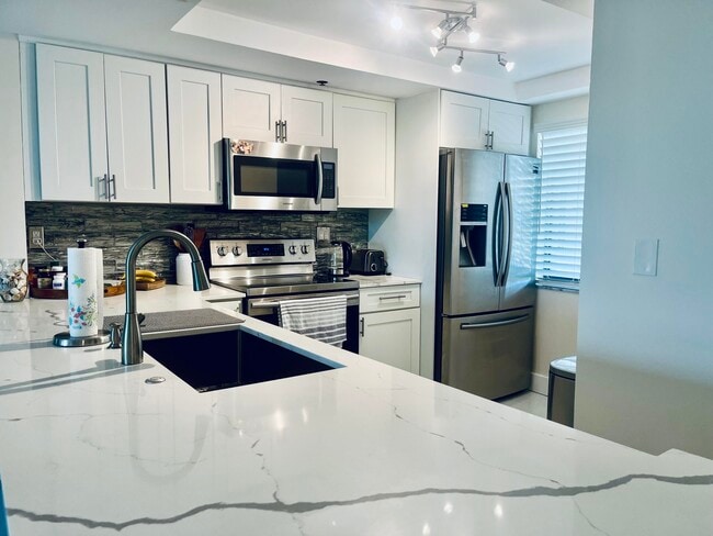 Building Photo - 3000 Presidential Way