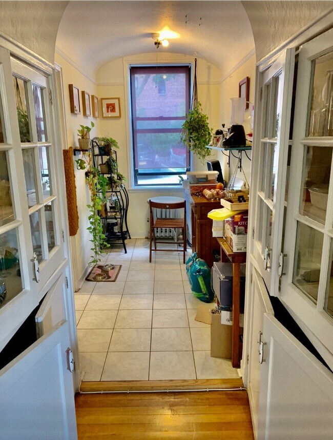 Foto del edificio - 263 Drake Ave