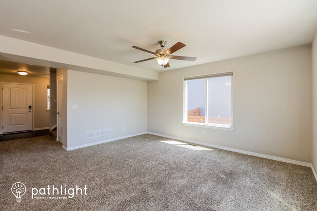Building Photo - 9972 Emerald Vista Drive