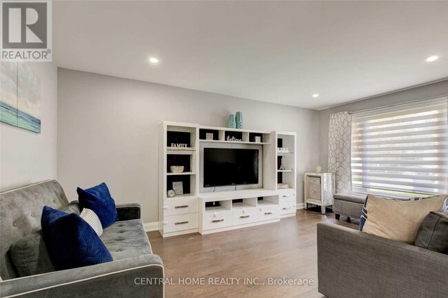 Photo du bâtiment - 72 Eastman Crescent