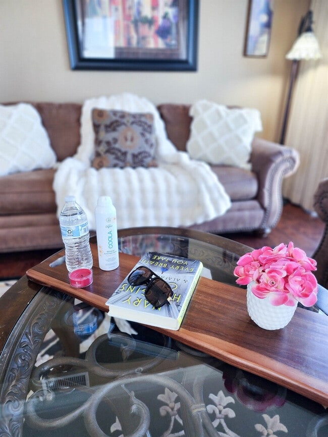 Foto del edificio - 16819 Front Beach Rd