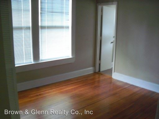 Building Photo - 808 Jackson Ave