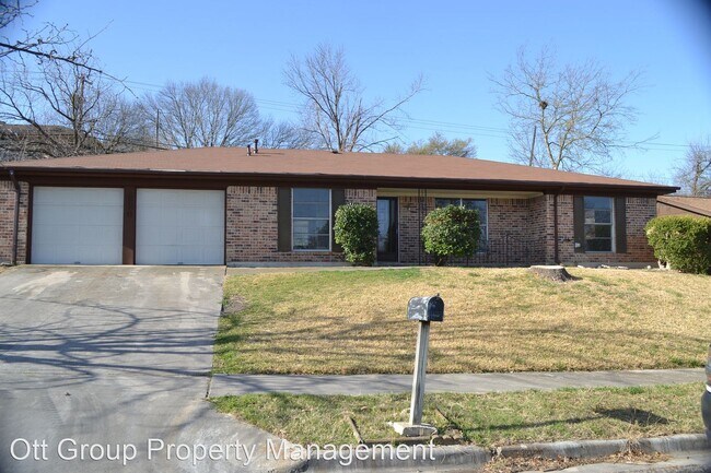 Building Photo - 3 br, 2 bath House - 624 Manning Dr.