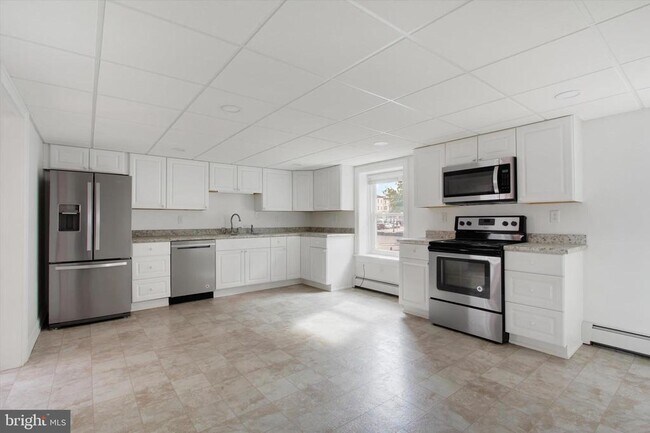 Foto del edificio - 110 Baltimore St