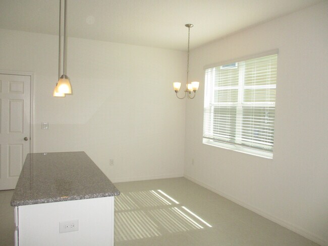 Building Photo - 3/2.5 Town Home in Sawgrass Landings In Or...