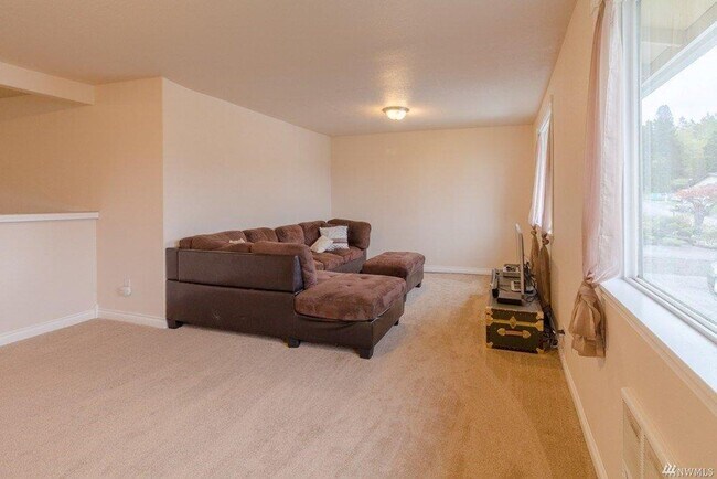 Foto del edificio - Steilacoom rambler home for rent, great lo...