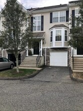 Building Photo - 1304 Sienna Dr