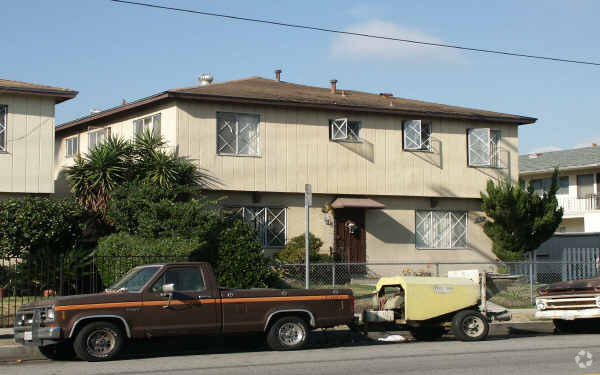 Building Photo - 7021 Fulton Ave