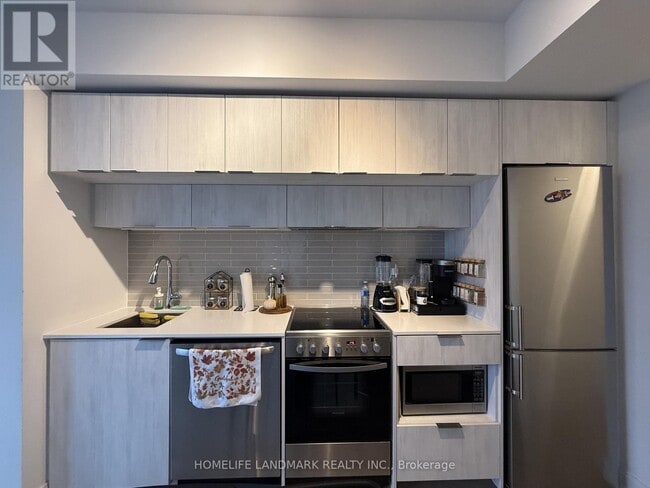 Building Photo - 181 Dundas St E