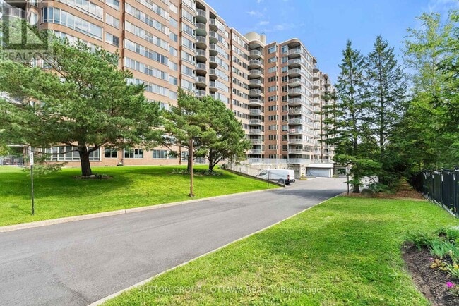 Building Photo - 100 Grant Carman Dr