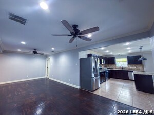 Foto del edificio - 614 Shadywood Ln