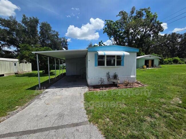 Foto del edificio - 2735 W 10th St