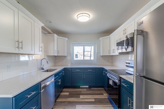 Building Photo - 14711 Borman St