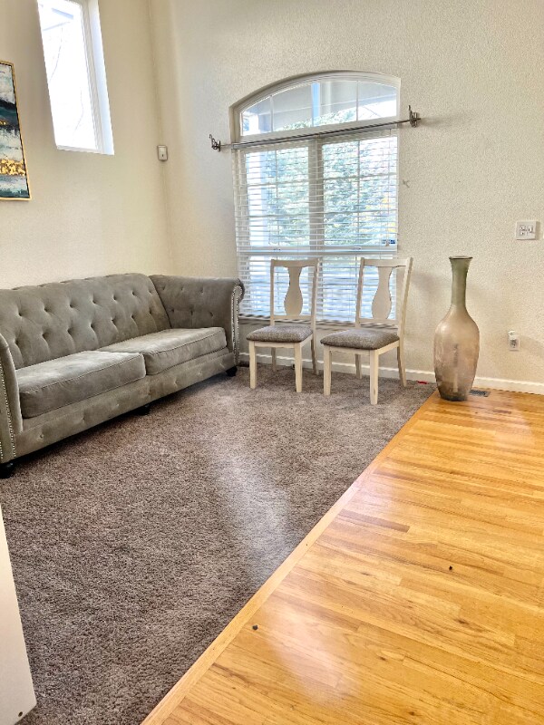 Foto del edificio - 13673 Adams St