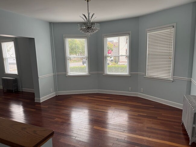 Photo - 165 Grant Ave House