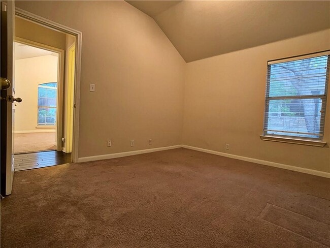 Foto del edificio - 5726 Taylorcrest Dr