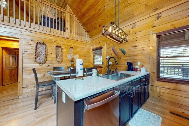 Building Photo - 2632 Camden Way
