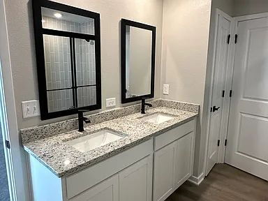 Building Photo - This almost new home is in the beautiful Crossings at Palm River Neighborhood, 5 minutes from 618...