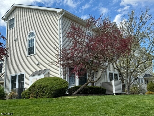 Foto del edificio - 705 Bryant Dr