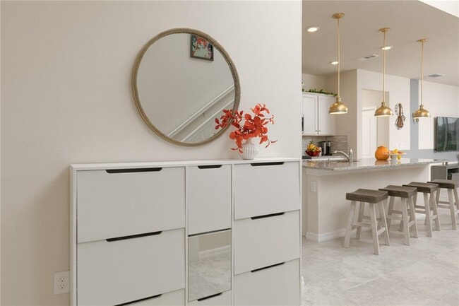 Building Photo - 7227 Oakmoss Loop