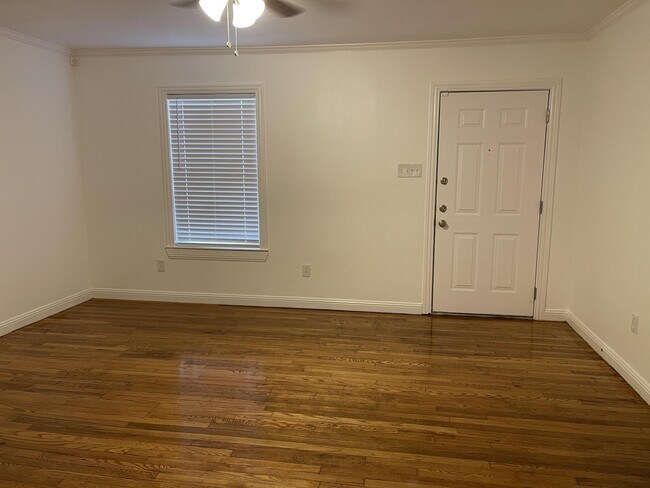 Building Photo - 2421 25th St