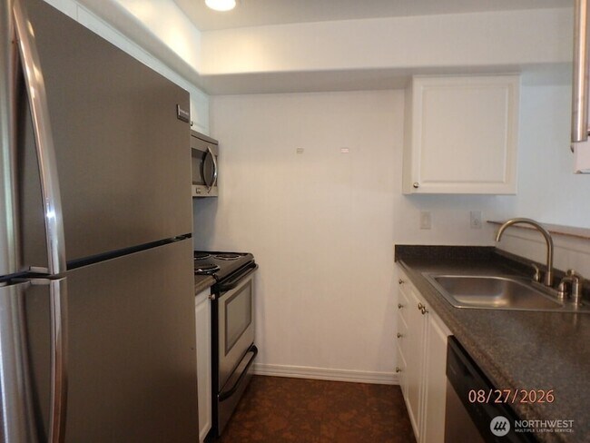 Foto del edificio - 18621 Blueberry Ln