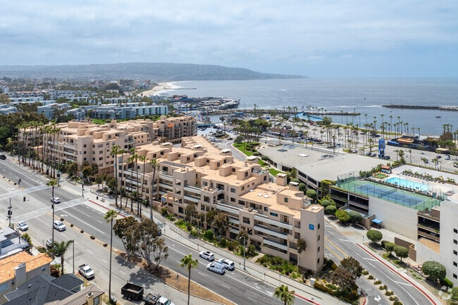 Aerial Photo - Seascape Condos