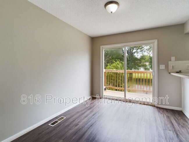 Foto del edificio - 8033 E 88th St