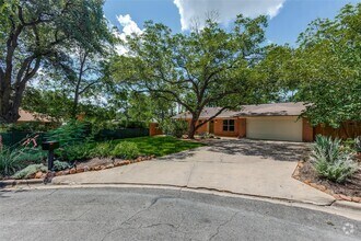 Building Photo - 1903 Boxwood Ct