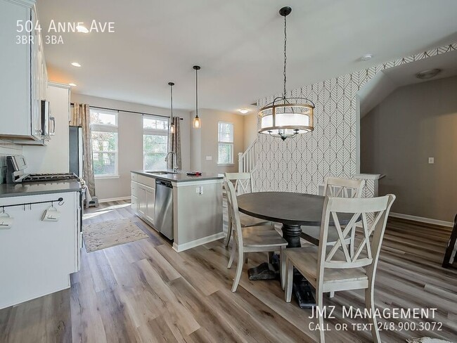 Building Photo - 504 Anne Ave